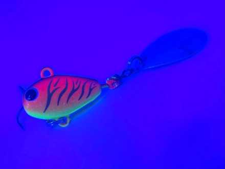 Тейл-спиннер UF Studio Hurricane 7.5gr #Fire Tiger