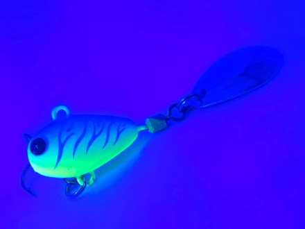 Тейл-спиннер UF Studio Hurricane 28gr #Ice Tiger